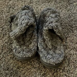 UGG Australia Island Knitted Boots Size 10